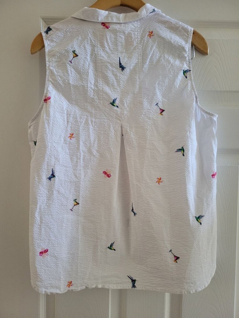Tommy Bahama Womens Nova Wave White Seersucker Top size Large Novelty Preppy - Picture 5 of 9